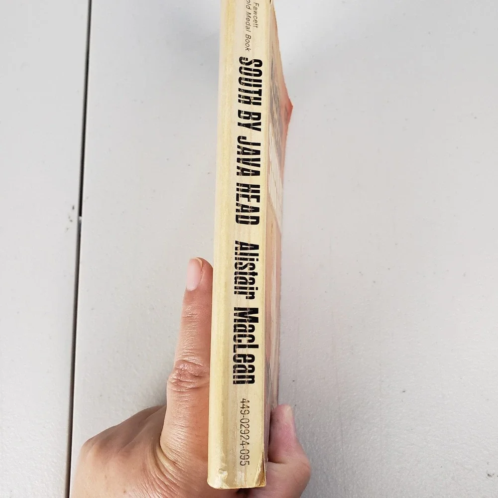 South By Java Head Alistair MacLean Vintage 1958 Fawcett Gold Medal Paperback